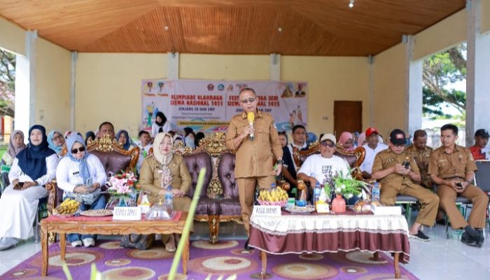 Wabub Iwan Adam Buka FLS2N dan O2SN Tingkat Kabupaten Pohuwato